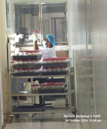 sampangi-infra-Dr-ramesh-Sampangi-with-clone-biotech-date-10-360x432